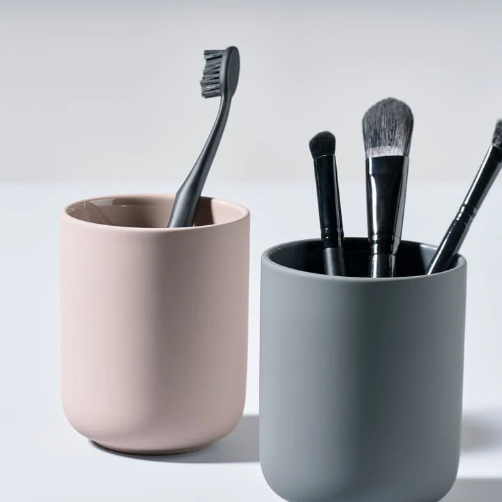 Zone Denmark UME TOOTHBRUSH MUG NUDE